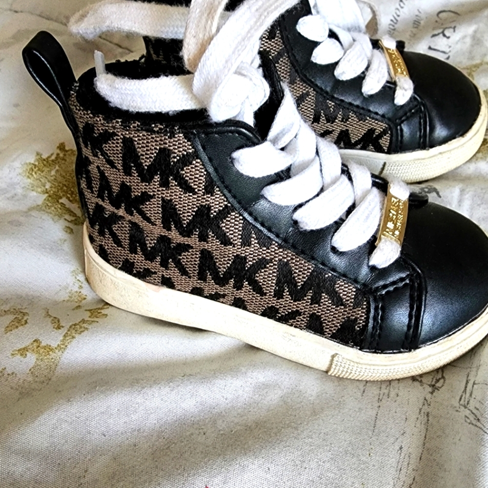 Michael Kors size 5 sneakers